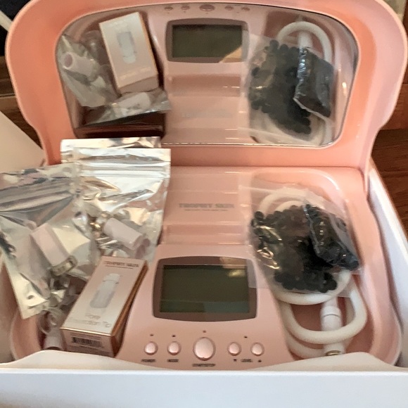 Trophy Professional Grade @ Home Microdermabrasion
